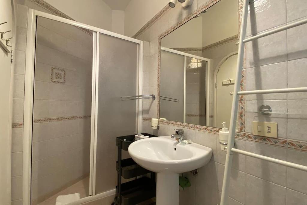 Vicolo Del Bologna Apartment Рим Экстерьер фото